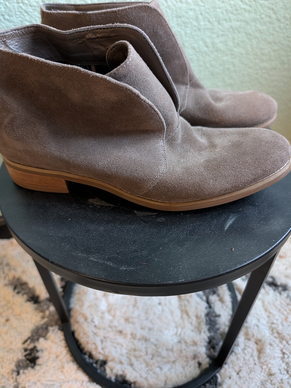 Blondo Taupe Suede Ankle Booties Size 7.5. M Waterproof